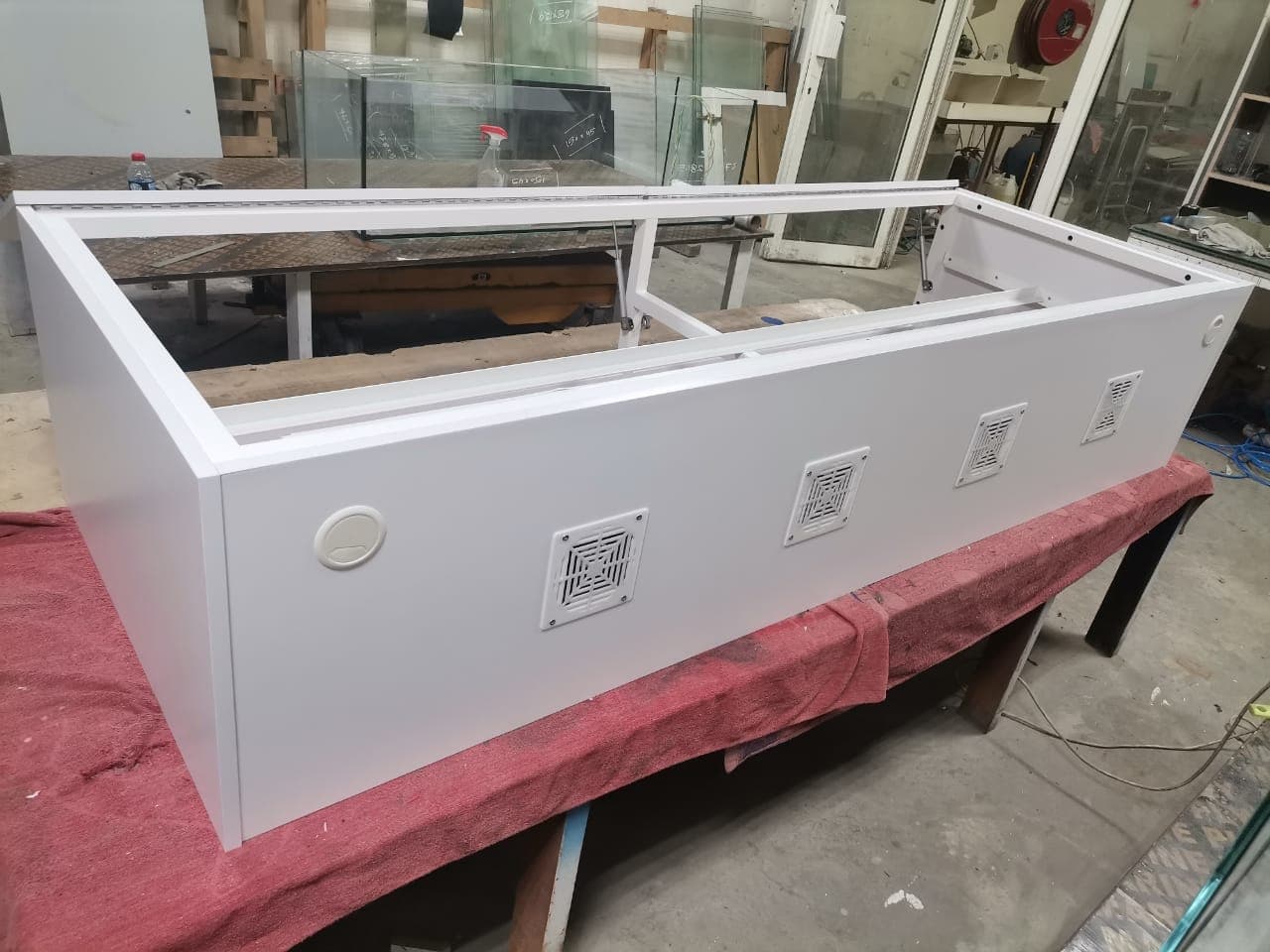 Cooling Lightbox with Fans, a aquarium cabinet project by Vinoos Trading EST., image 2 of 3
