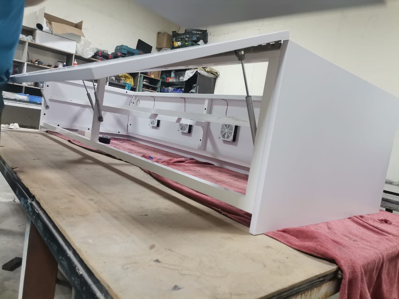 Cooling Lightbox with Fans, a aquarium cabinet project by Vinoos Trading EST., image 3 of 3